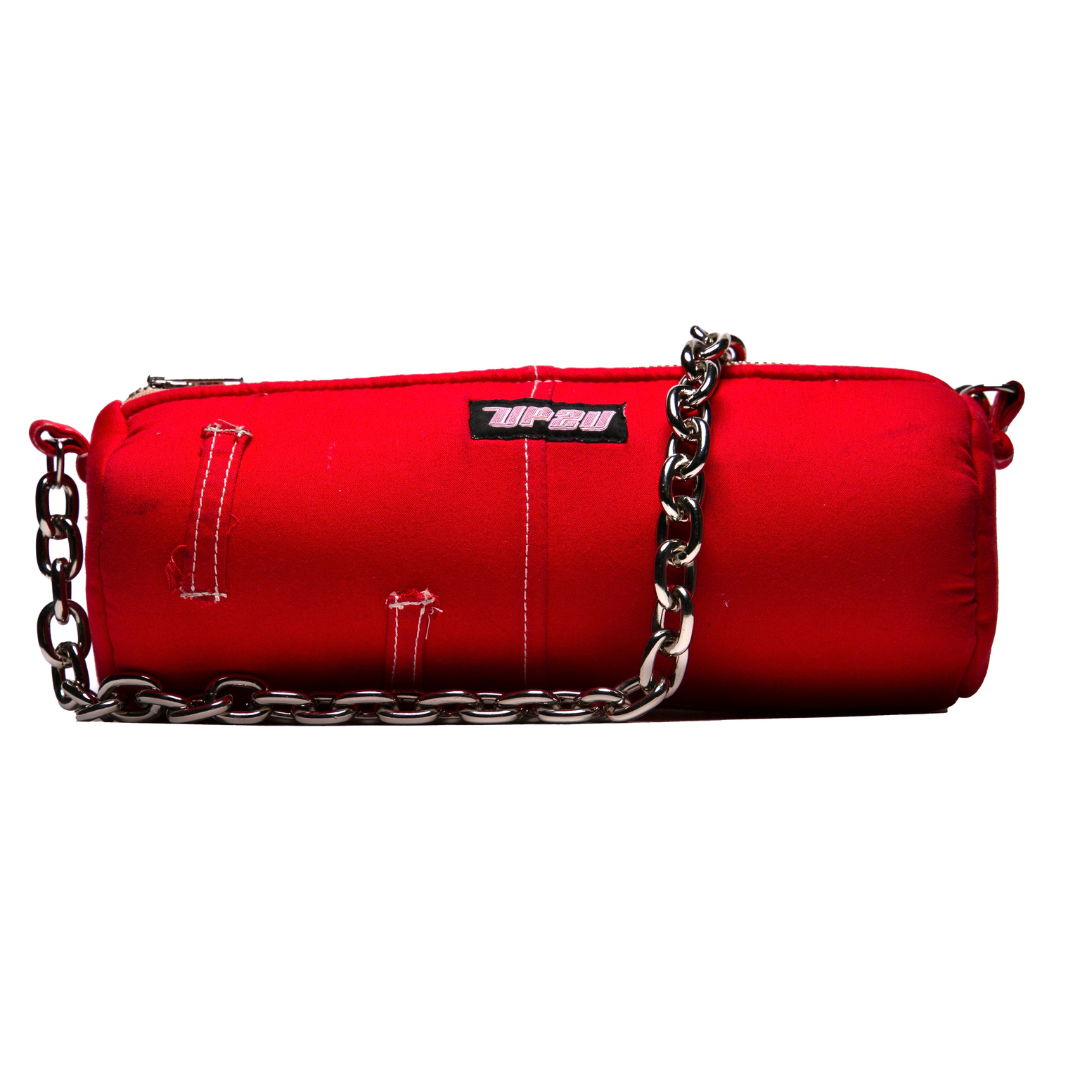 Bolso de hombro jeans rojo de UP2Bags, creación artesanal y exclusivo con cadena metálica.