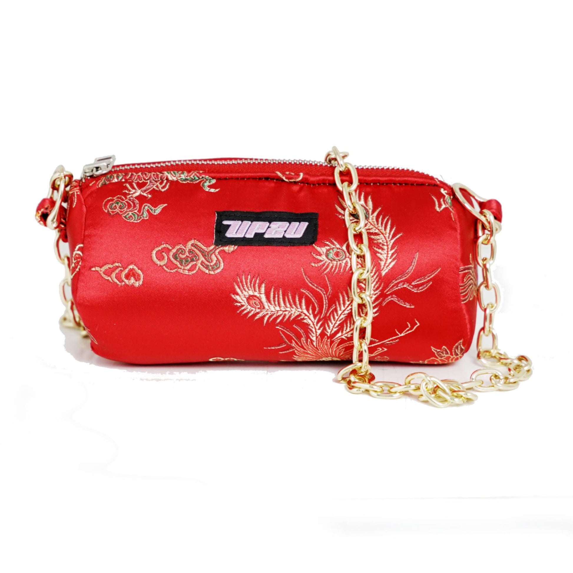 Bolso mini cilíndrico rojo UP2U con bordado japonés dorado y asa de cadena dorada – bolso de satén upcycled artesanal